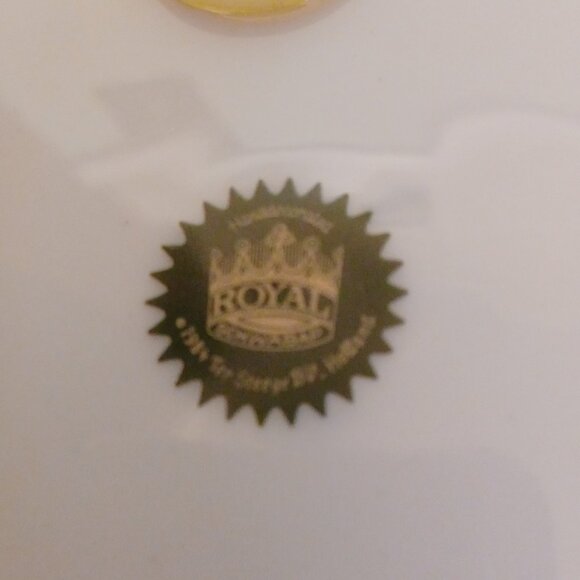 A Royal Schwabap Holland Porcelain Plate with a Windmill and Swans 1984 - Picture 2 of 4